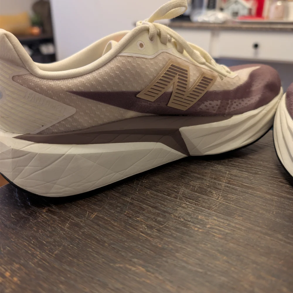 Men's New Balance Fuel Cell Rebel V.5 Running Shoes - Picture 6 of 7